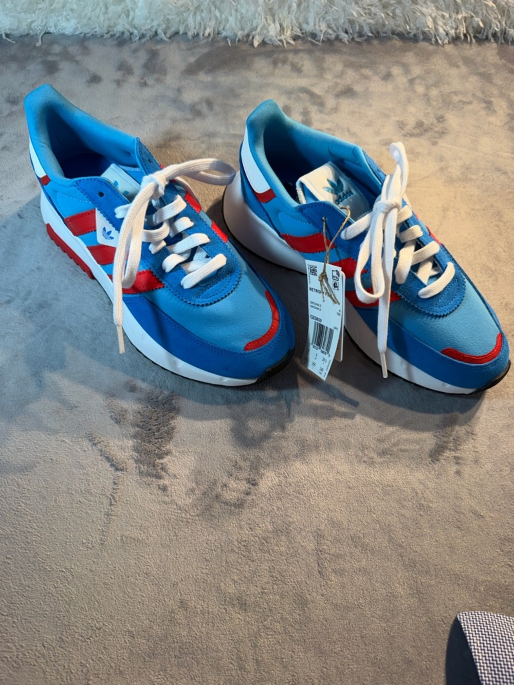 Adidas Retropy F2J Sneakers Unisex NWOB - Picture 4 of 7